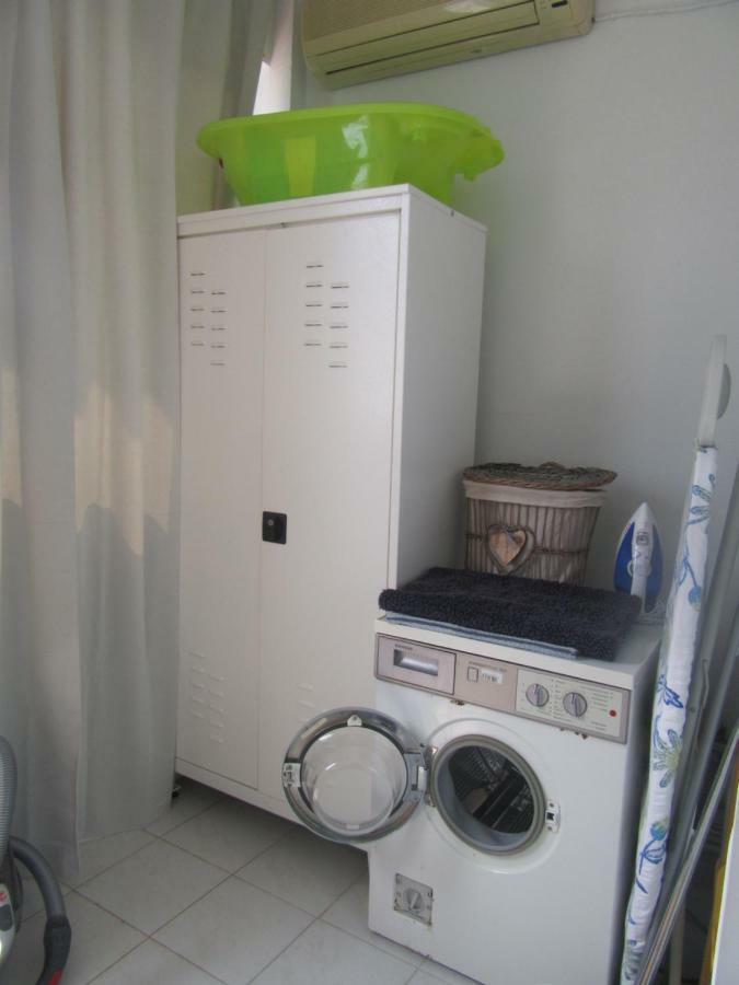 Pefkohori Apart. Near The Beach With Indor Parking And Yard ภายนอก รูปภาพ
